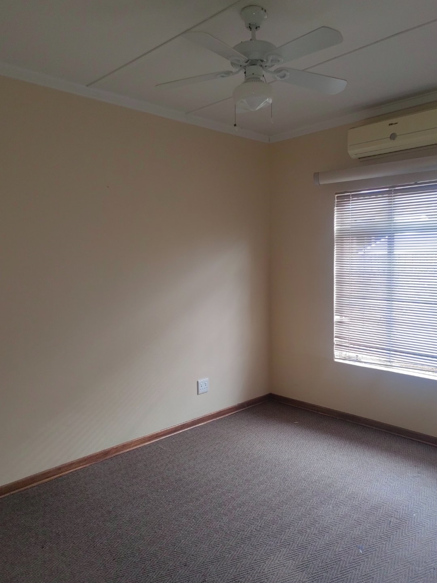  Bedroom Property for Sale in Carters Glen Northern Cape